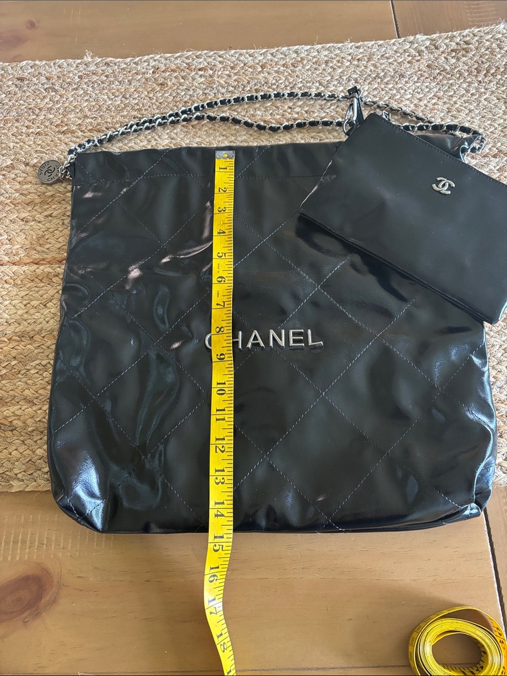 Quilted patent leather bag - Picture 6 of 6